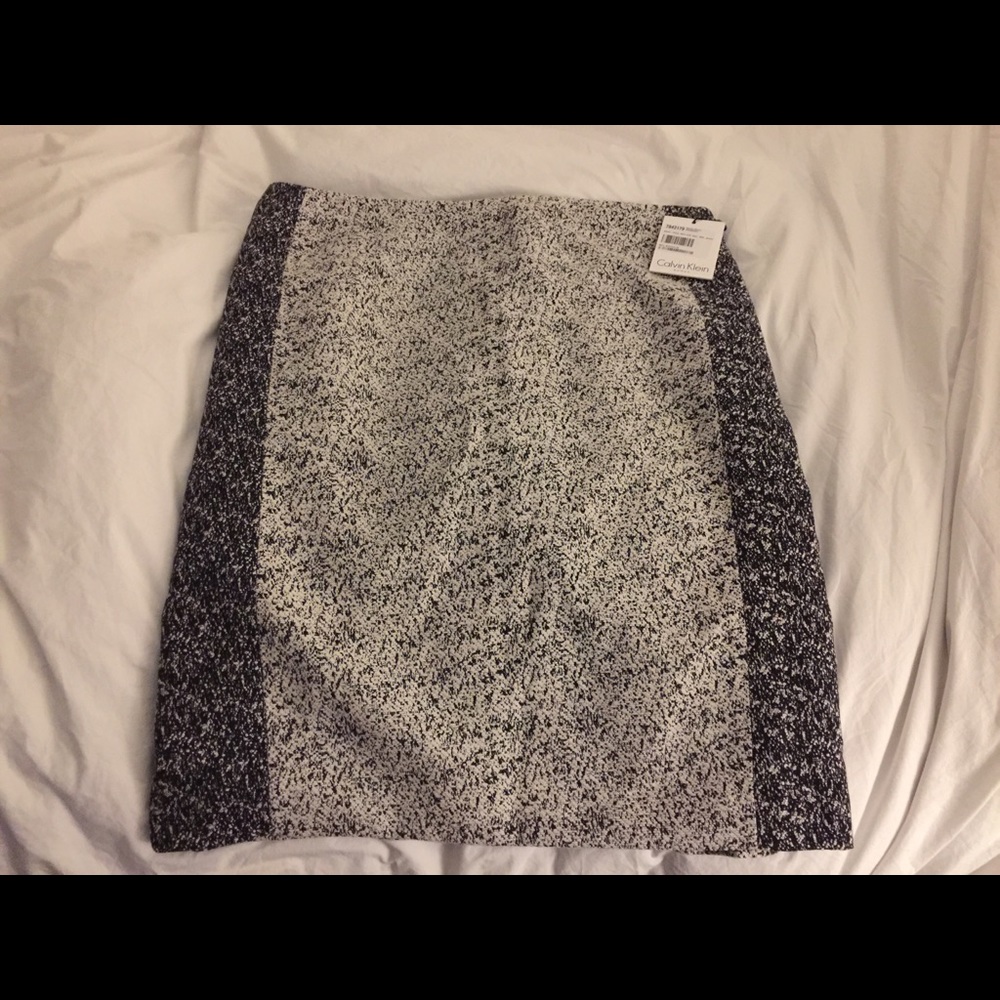 NEW Calvin Klein Black & White Skirt